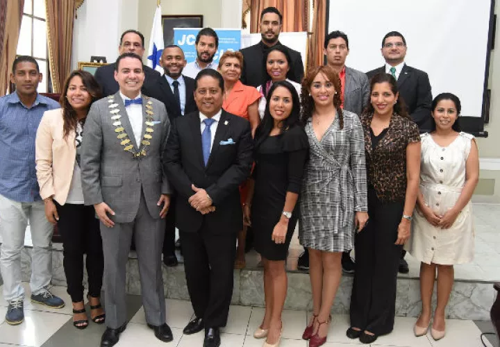 Lanzamiento del Toyp 2017