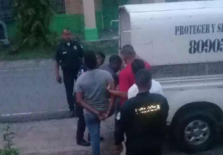 Uno de los sujetos detenidos: Foto: Zenaida Vásquez.