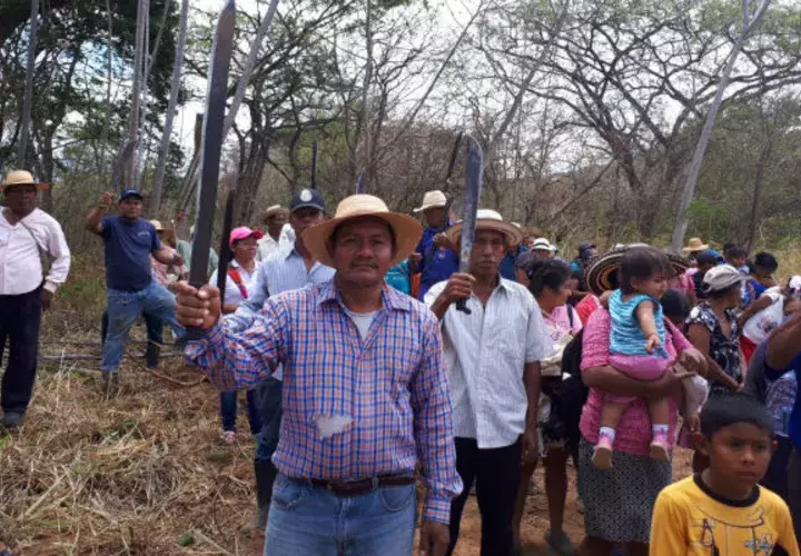 Los campesinos  se  enfrentaron a los  extranjeros en La Herradura cuando hacían una junta de  trabajo de limpieza  de las riberas del Río Santa María. Foto/Melquiades Vásquez