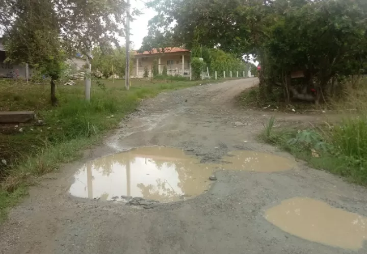 En temporada de invierno, el panorama es aún peor para los moradores de esta barriada.