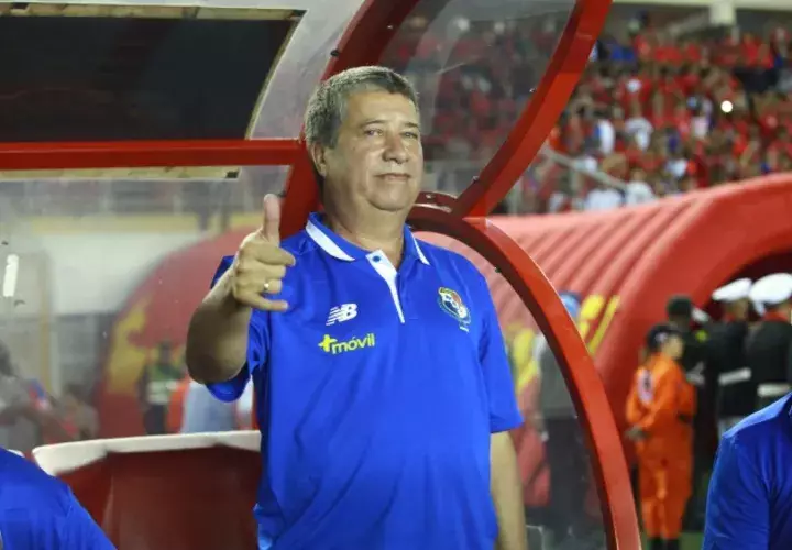 'El Bolillo' va para su tercer mundial como director de una selección. /Foto Anayansi Gamez