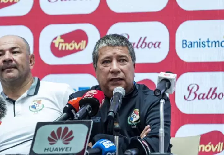 "El Bolillo"  durante la presentación de la lista de los 23 jugadores que irán al Mundial de Rusia 2018. /Foto EFE