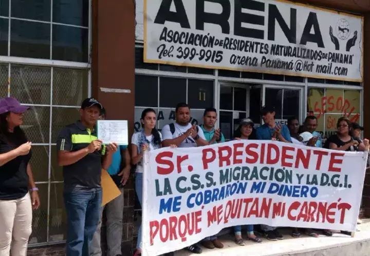 Luego de protestas en la sede de Arena, extranjeros planean para mañana una vigilia en Migración. /Foto Cortesía