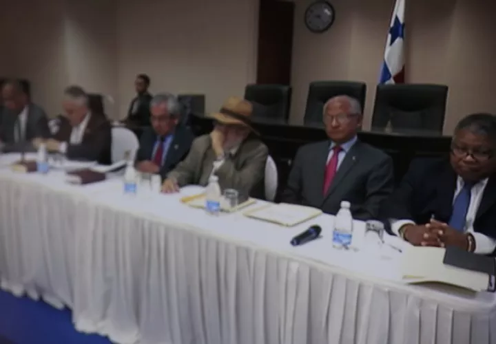 Cuatro magistrados principales y cinco suplentes tomaron la decisión. /Foto Víctor Arosemena