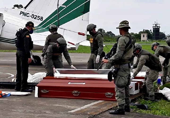 Cadáveres fueron llevados a Cali para practicarles los exámenes. EFE