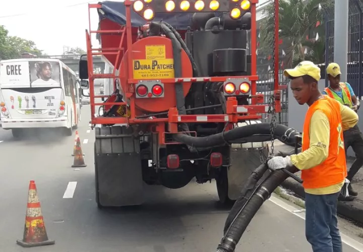 Los trabajos se realizan con horarios programados. Foto: Cortesía