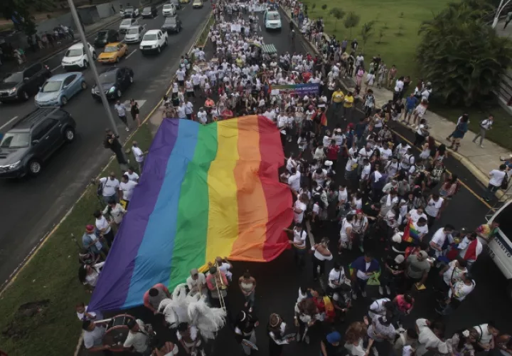La Cinta Costera fue el escenario para  la marcha por el Orgullo Gay 2017.