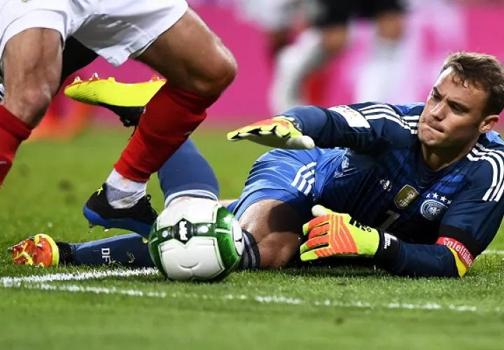 Neuer no pudo evitar los goles.