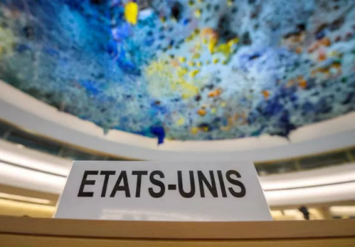 Detalle del cartel de Estados Unidos en la sede de las Naciones Unidas en Ginebra (Suiza). Foto: EFE 
