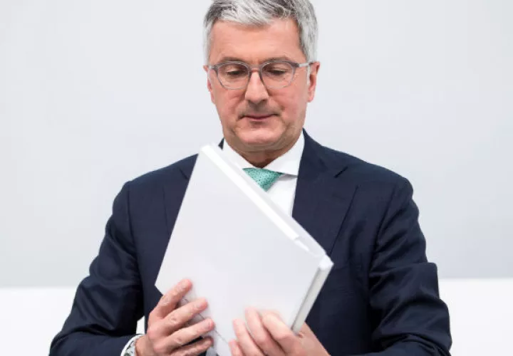 Medios alemanes han informado de que Stadler será sustituido de forma interina por Bram Schot.