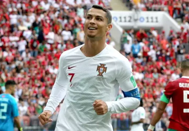 Portugal llega a 4 puntos y Cristiano Ronaldo a 4 goles / EFE