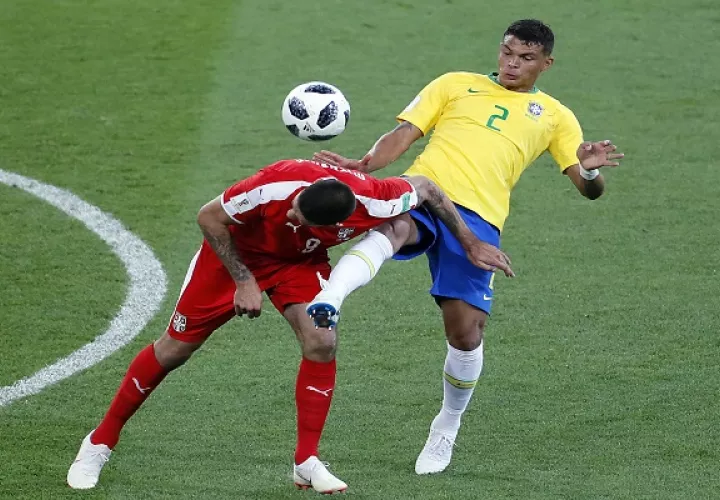Thiago Silva durante el partido. Foto EFE