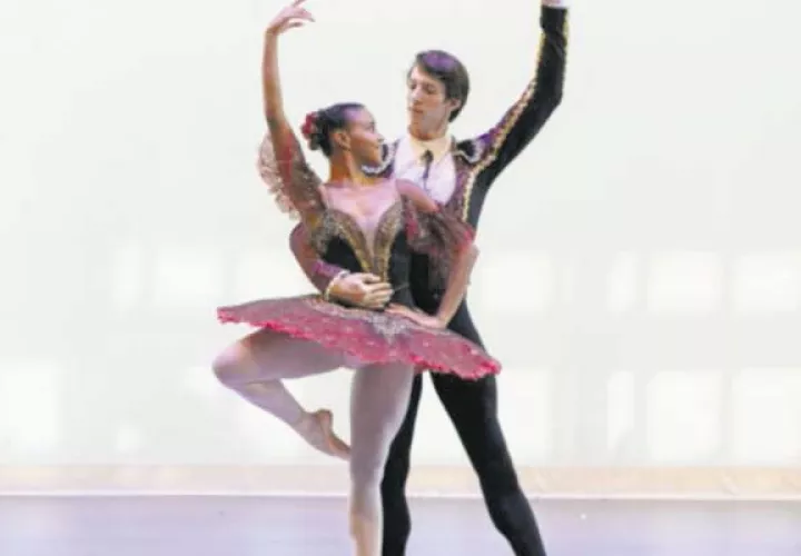 Estará participando del Panamá Ballet Festival. 