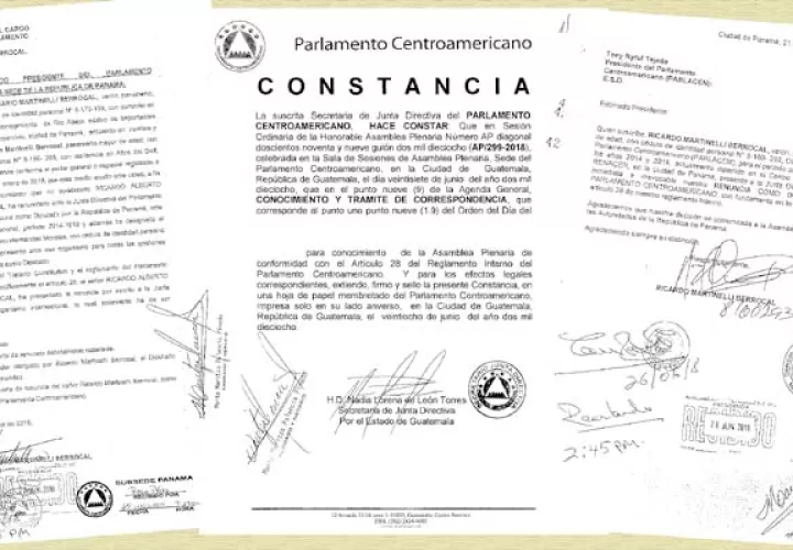 Constancia de la renuncia del expresidente de la República Ricardo Martinelli Berrocal como diputado del Parlacen.
