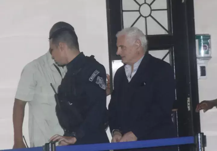 En reiteradas ocasiones Ricardo Martinelli ha denunciado que el caso que se le sigue es político.
