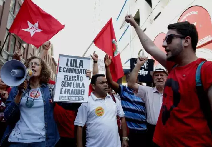 Simpatizantes de Lula exigen su libertad. EFE