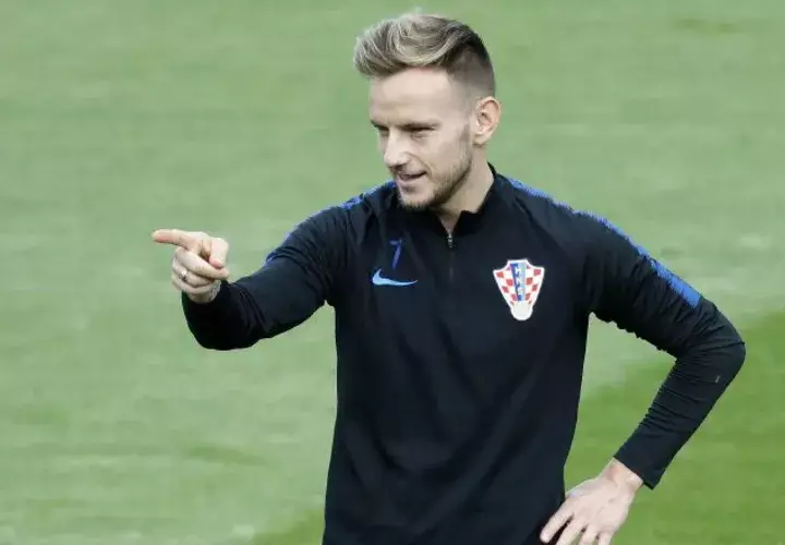 Iván Rakitic es uno de los socios de Modric en el equipo. /Foto EFE
