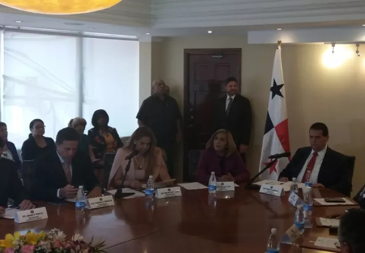 Instalación de la Comisión de Credenciales. /Foto Luis Avila