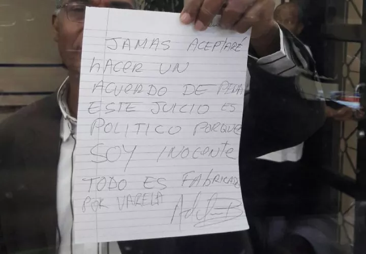 Carlos Herrera Morán, abogado del doctor Mauro Zúñiga.