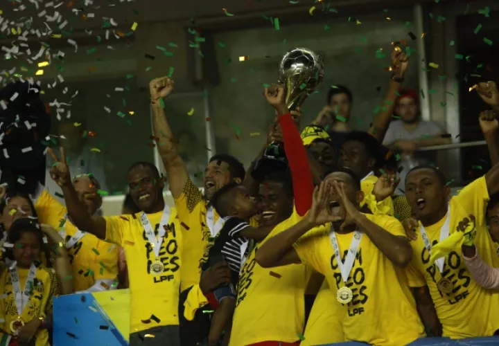 CAI derrotó a Tauro en la final de la LPF. /Foto Anayansi Gamez