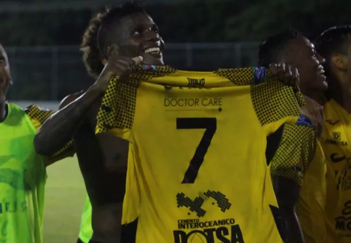 José Fajardo piensa volver a levantar otra copa con el CAI. /Foto Anayansi Gamez.