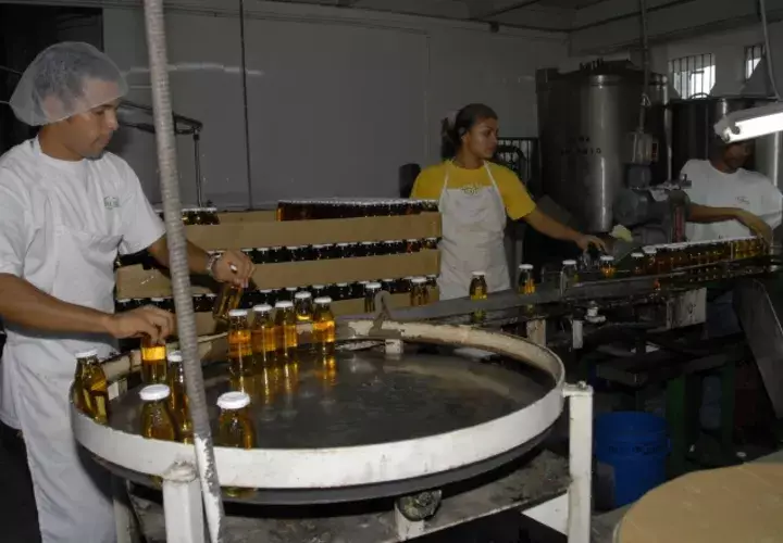 La manufactura en Panamá genera miles de empleos que deben ser protegidos. /Foto Archivo