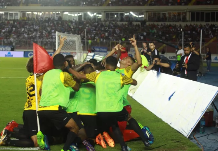 CAI derrotó a Tauro en la final. /Foto Anayansi Gamez