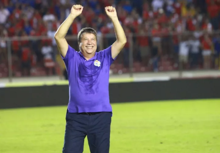 Hernán "El Bolillo" Gómez clasificó a Panamá a su primer mundial. Anayansi Gamez