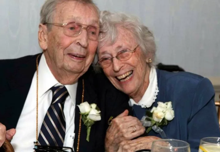 Evelyn Bennett Drake y su eposo Gilbert Orzell Drake. FOTO/AP