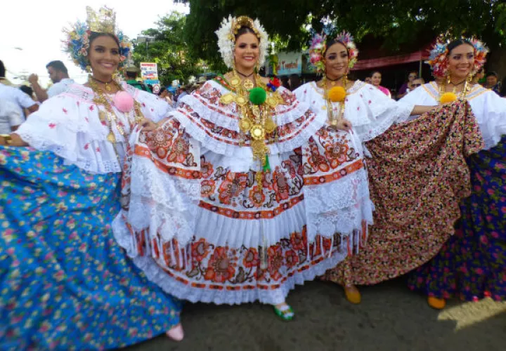 Actividades para el festival Nacional de la Pollera. Foto/Thays Domínguez