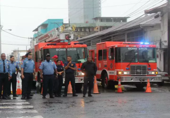 Los bomberos aclaran que los miembros de la entidad siempre se encuentran debidamente identificados 