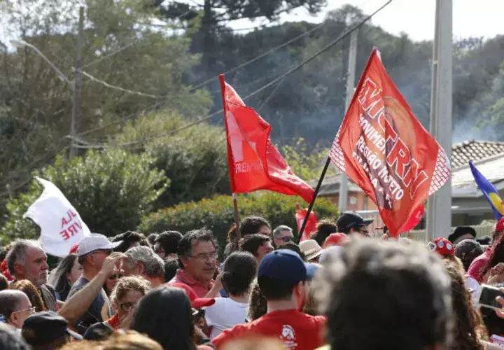 En una decisión sorpresiva, Favreto ordenó la mañana del domingo la libertad de Lula tras un pedido de "habeas corpus".