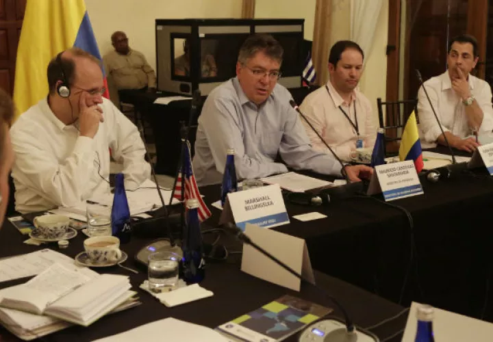 El representante del departamento del Tesoro de Estados Unidos, Marshall Billingslea, se reunión con varios funcionarios de la región. FOTO/EFE