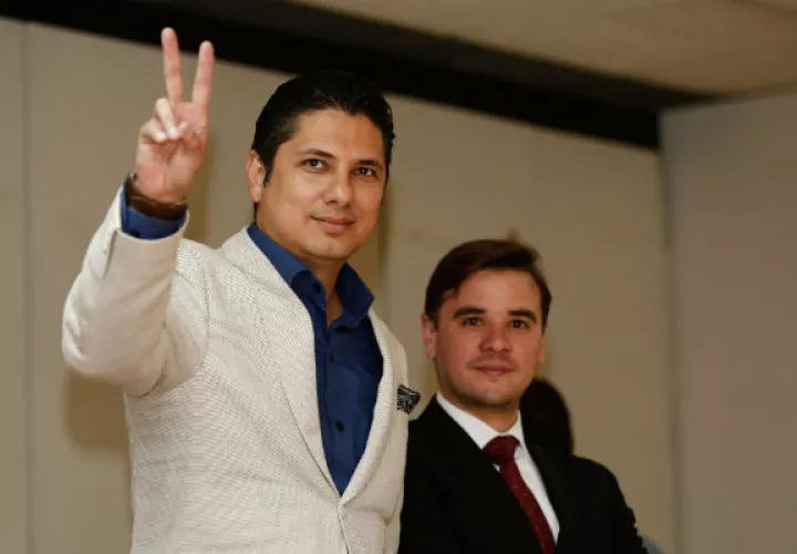 Fernando Balda, denunció a Rafael Correo por secuestro.