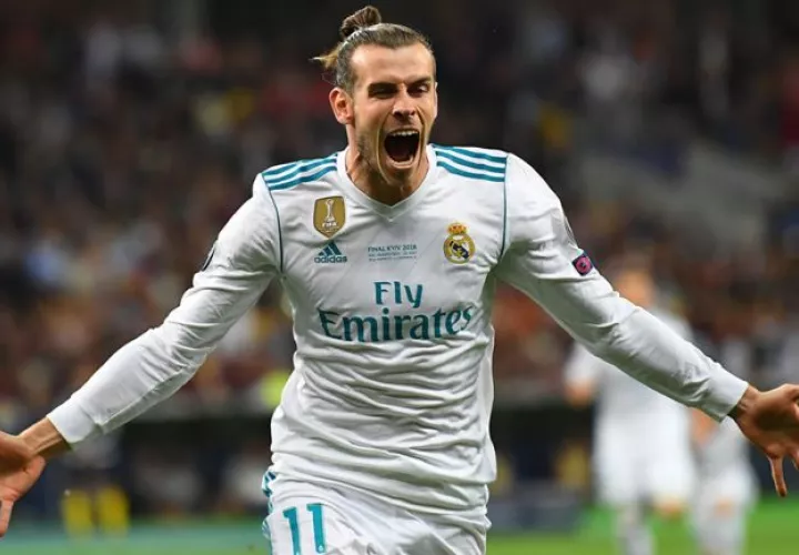 Gareth Bale celebra uno de sus goles en la final de la Liga de Campeones ante Liverpool. Foto EFE
