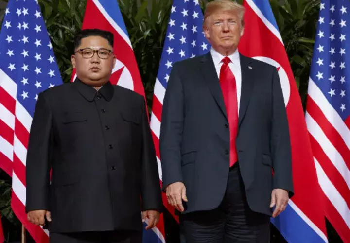 Donald Trump y Kim Jong-un, se reunieron en junio de este año. FOTO/AP