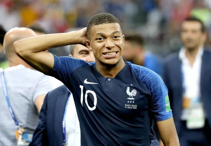 Kylian Mbappé luego de que Francia venciera a Croacia del mundial 2018 Foto EFE