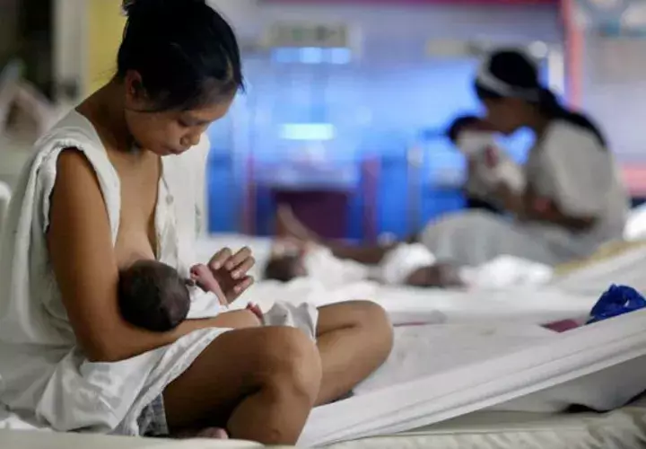 La Unicef y la Organización Mundial de la Salud (OMS) calculan que en 2017 unos 78 millones de recién nacidos esperaron más de una hora para ser amamantados tras su nacimiento