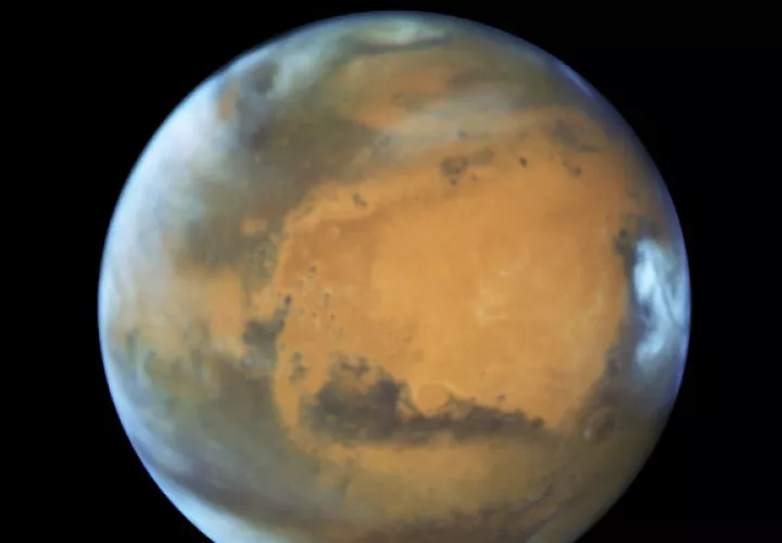 En la imagen proporcionada por la NASA muestra el planeta Marte. Foto: EFE