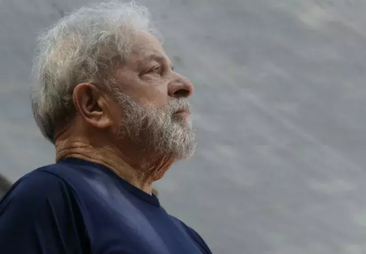 Se determinó la continuidad de Luiz Inácio Lula da Silva en prisión. AP