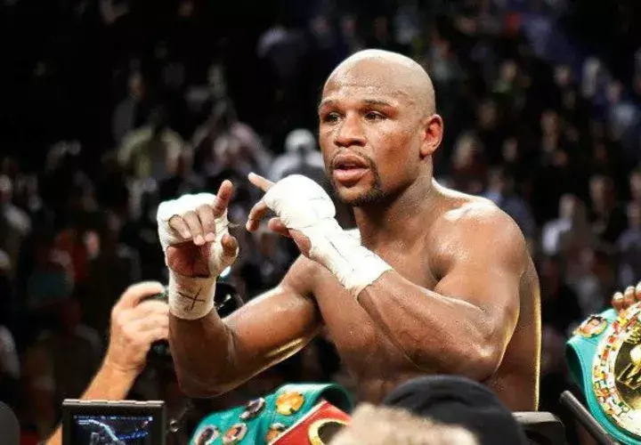  En la pelea con Conor McGregor, reportó buena parte de sus $285 millones