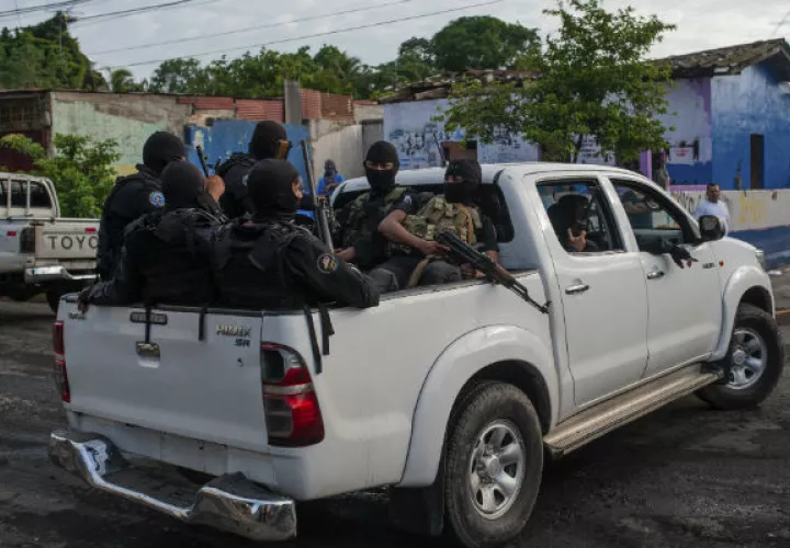 La policía y los parapolicías de Daniel Ortega, se toman Masaya. FOTO/AP