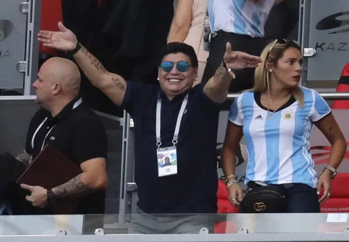Maradona durante uno de los partidos de la albiceleste en el mundial. Foto EFE