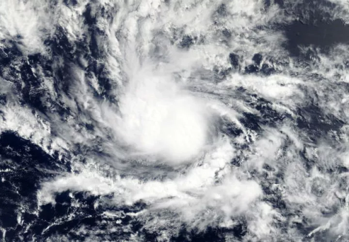Beryl se encuentra a unas 190 millas (310 kilómetros) al estenoreste de Barbados.