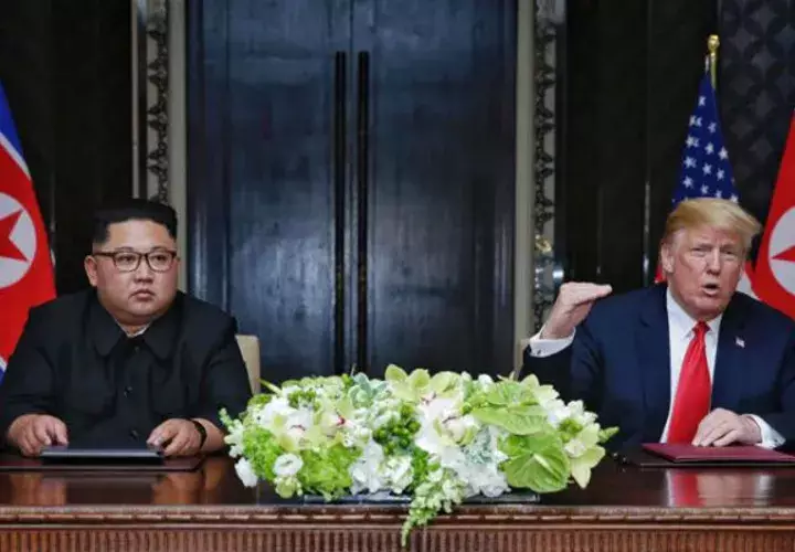El presidente estadounidense, Donald J. Trump (d), y el líder norcoreano, Kim Jong-un. Foto: EFE 