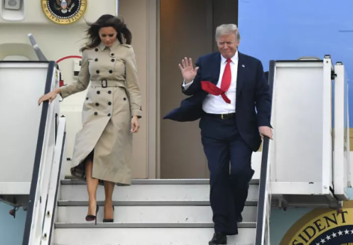 El presidente Donald Trump, se mantiene muy activo en Twitter y más que nada en su cuenta personal. FOTO/AP