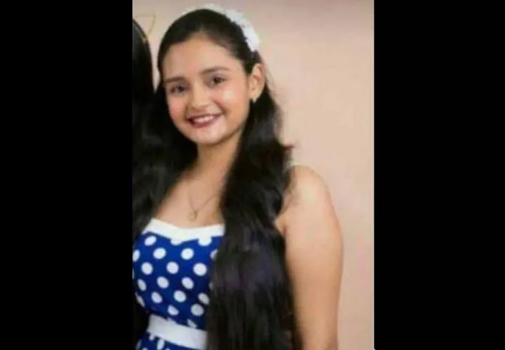 Estudiante de la Universidad Tecnológica de Panamá, Rosaida Lorenzo