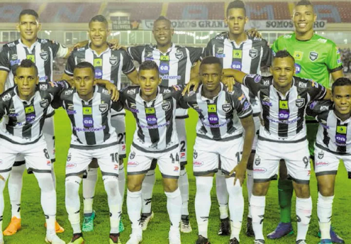 El equipo viaja hoy con 20 jugadores a San Pedro Sula. /Foto Archivo