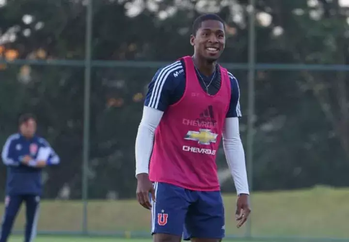 Armando Cooper ha tenido poca actividad en el equipo chileno. /Foto Facebook/U de Chile