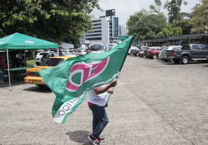 Nueve candidatos siguen en contienda en CD. /Foto Archivo